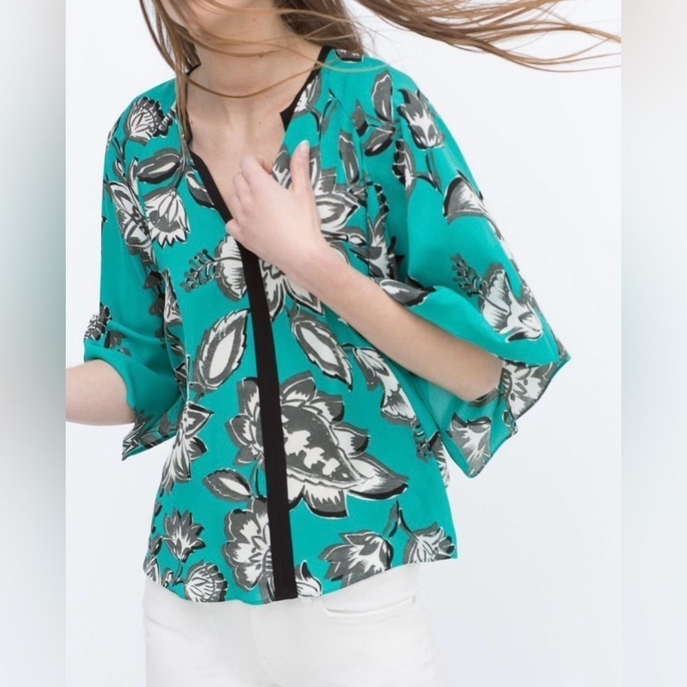 Zara Kimono Style Teal and Black Floral Top Sz S